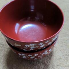 ひとつの値段！軽い茶碗の画像