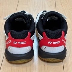 バドミントン　シューズ　19cmの画像