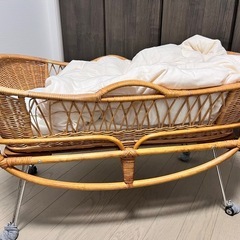 ゆりかご、ベビーベッドの画像