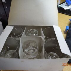 未使用品　　清酒清酒グラス　2個セット　直径5.5センチ　高さ6.5センチの画像