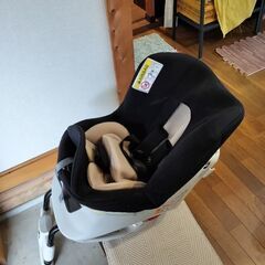 [取引中]チャイルドシート　エールベベ　360ターンS2 シート...