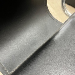 キャスター付きレザーチェアの画像