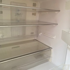 5月取りに来れる方！
三菱冷蔵庫　448lの画像