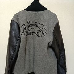 VENCEEXCHANGEのスタジャンの画像