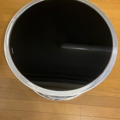 ガラステーブル