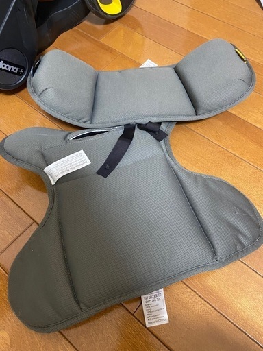 ドゥーナ doona チャイルドシート早く取りに来てくれる方優先です！