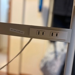 【急募】電源付きキッチン 棚の画像