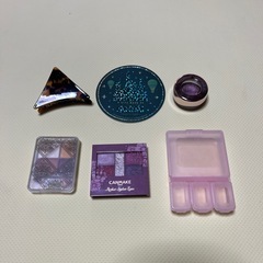 コスメ、髪留め、ケース、シール