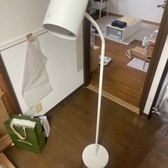 ニトリ　フロアランプの画像