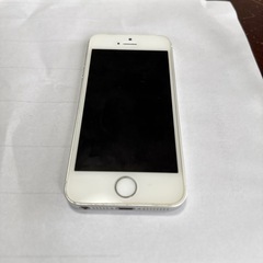 iPhoneSE　初代
128GB　 シルバー SIMフリー