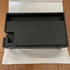 任天堂Switch本体とソフト2本の画像