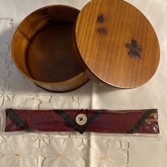 曲げわっぱ　お弁当箱（箸つき）の画像
