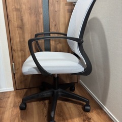 オフィスチェア
の画像