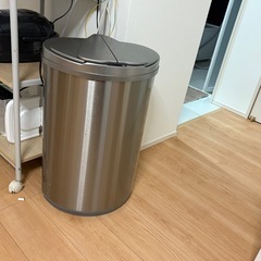 自動開閉ゴミ箱 47l（動作確認済み）の画像
