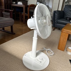 扇風機　白　ニトリの画像