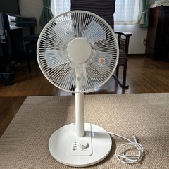 扇風機　白　ニトリの画像