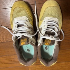 ニューバランス　23cm