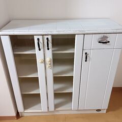 リメイク食器棚20年使用しましたの画像