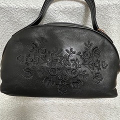和装にも◎【未使用】子羊皮 柔らかハンドバック　黒