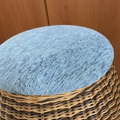 スツール ラタンの画像
