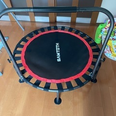   ほぼ新品 SAMTOTH トランポリン 
