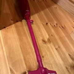 マキタ コードレス掃除機の画像