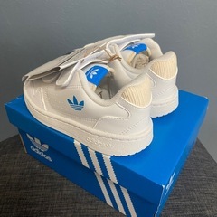 新品☆adidas ベルクロスニーカー☆15cmの画像