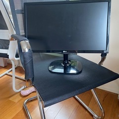 パソコン　ディスプレイ　モニター　LG