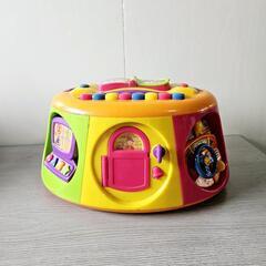 知育玩具  おもちゃ 音が鳴る 指遊び トイザらス