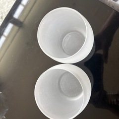 すりガラス調のコップの画像