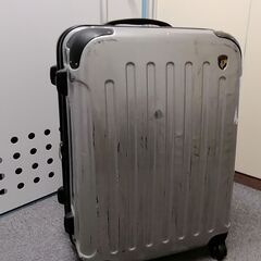 募集終了【完売】中古 グリフィンランド 旅行用セミハードトランク...