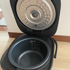 炊飯器　3合炊きの画像