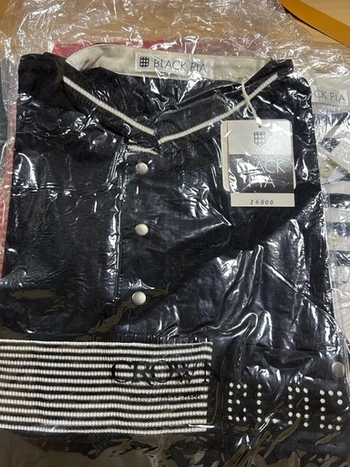 転売ok新品ブラックピア　ピアスポーツ5着セット