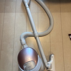 日立　コード付き掃除機　CV-V500