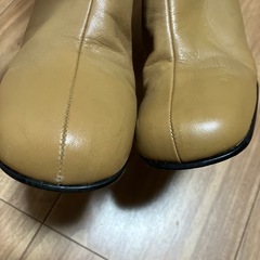carri fours ブーツ 22.5cmの画像
