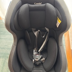 Combi チャイルドシートの画像