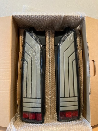 新品、未使用ハイエーステールランプ