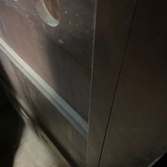 古い大型の箪笥の画像