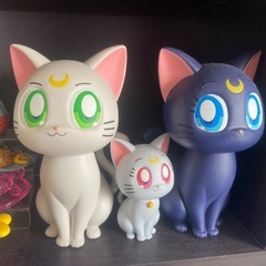 箱無しフィギュア全部で3000円の画像