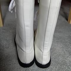白色編み上げブーツ　サイドジッパーの画像