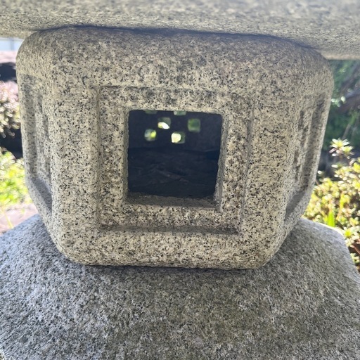 引き取り限定】庭石灯篭訳あり石日本庭園ガーデニングオブジェ 引き取り限定】庭石灯篭訳あり石日本庭園ガーデニングオブジェ