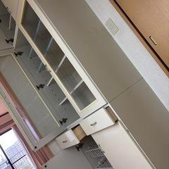 省スペース　食器棚の画像