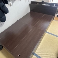 セミダブルベッドの画像
