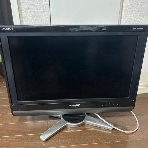 SHARP 20型液晶テレビ (りおちぇる) 中島のテレビ《液晶テレビ