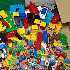 LEGOデュプロまとめ売り750個以上の画像