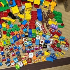 LEGOデュプロまとめ売り750個以上の画像