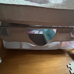 UBRAVOO ベビーベッドの画像