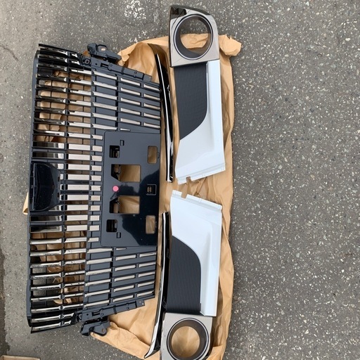 エスクァイヤブラックテラード