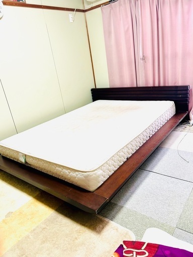 キングサイズベッド