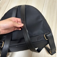 トミーヒルフィガー　黒ナイロンリュック の画像